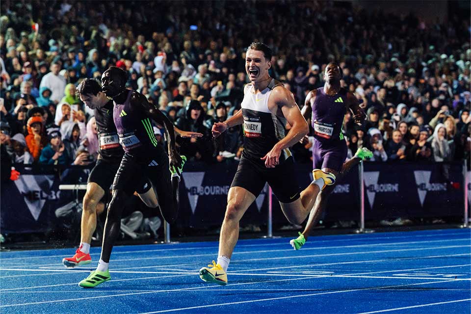 Lachlan Kennedy and Gout Gout in a photo finish in the men’s 200m.